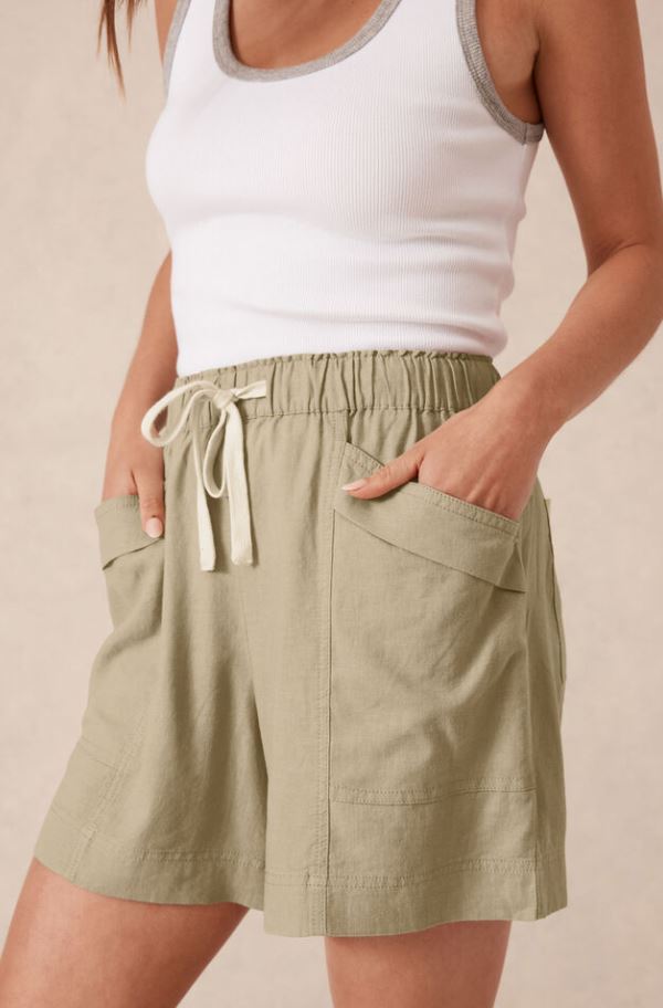 Panelled Pull on Short Olive